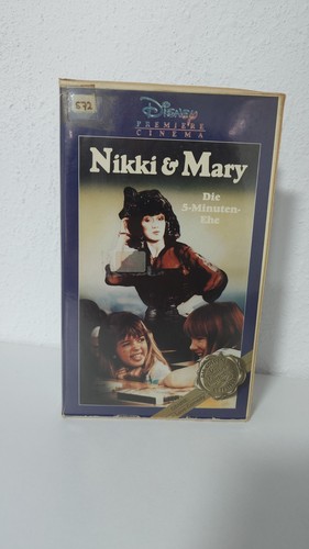 Walt disney video vhs - walt,
